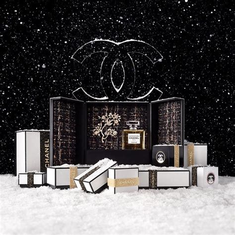 chanel christmas campaign 2018|chanel gift shop near me.